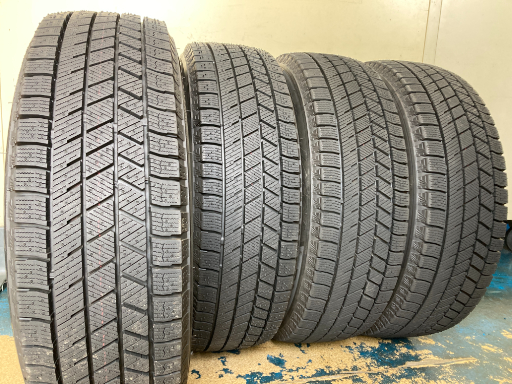 完売)中古極上品 21年製 ☆175/65R15 84Q ブリヂストン VRX3 4本新品時